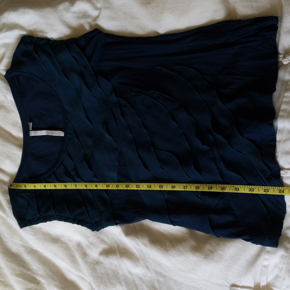 Lauren Conrad shell - Picture 3 of 7